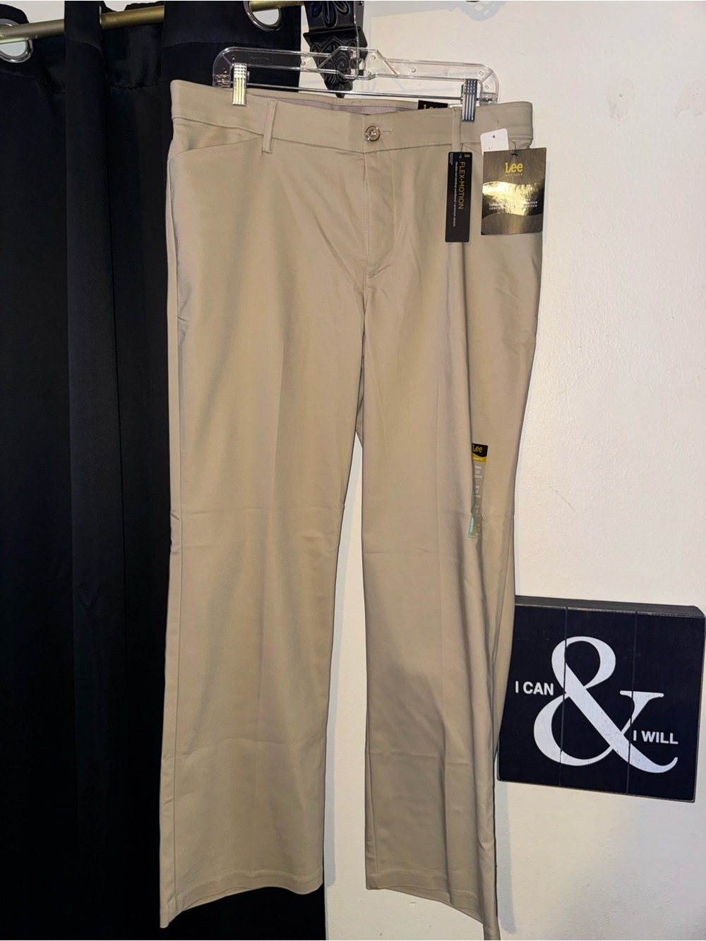 Lee Women's Size 16 Flex Motion Trousers in Khaki NWT